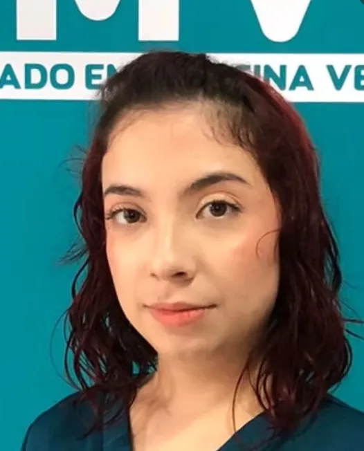 Dra. Letícia Bento Trocar