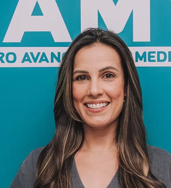 Dra. Mariana Maia Trocar