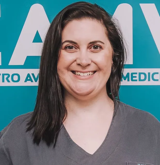 Dra. Priscila Andrea Trocar